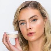 POUDRE FIXANTE LUMINEUSE - VISAGE - KARA
